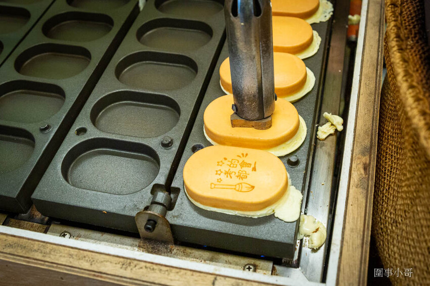 中壢美食點心推薦-風車雞蛋燒，不只各式圖樣超吸睛重點還很好吃呢！ @圍事小哥的幸福相框