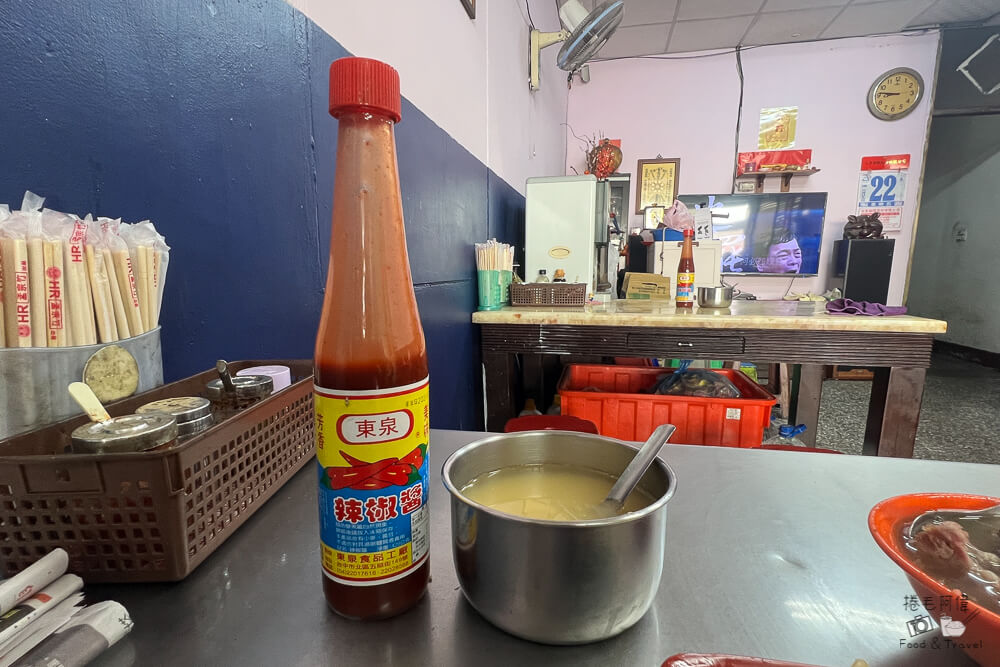 台中炒麵界傳奇！阿生師炒麵骨仔肉湯銅板早餐，Q彈炒麵超夠味內行人激推。