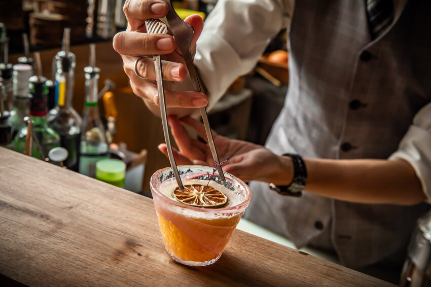 台中市西區到港HAVEN餐酒館|隱身僻靜住宅區的絕品餐酒館!客製化調酒超驚艷