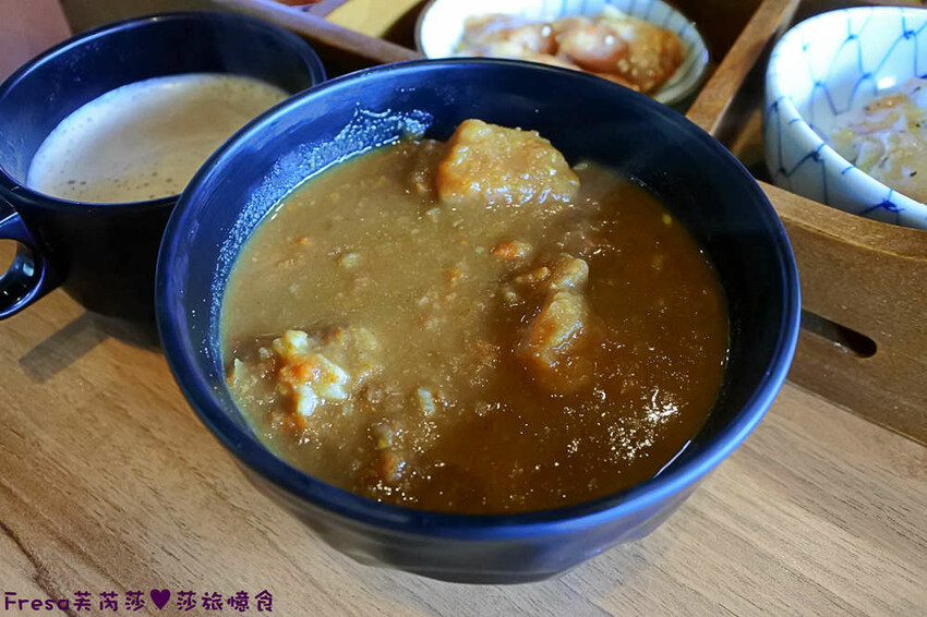 嘉義燒烤吃到飽【激安•焼肉道樂】海鮮牛肉大升級!六宮格肉盤超吸睛!炸物串燒熟食任你吃│嘉義蘭潭│嘉義聚