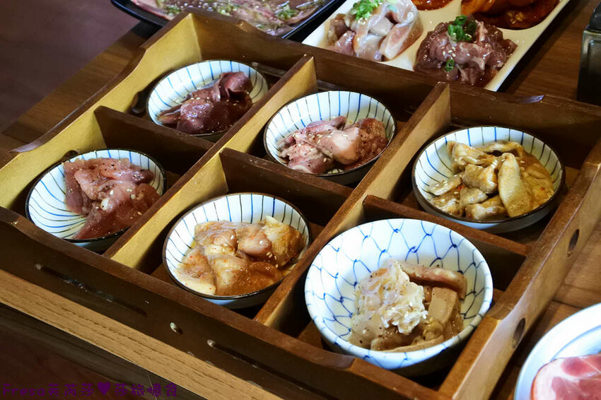 嘉義燒烤吃到飽【激安•焼肉道樂】海鮮牛肉大升級!六宮格肉盤超吸睛!炸物串燒熟食任你吃│嘉義蘭潭│嘉義聚