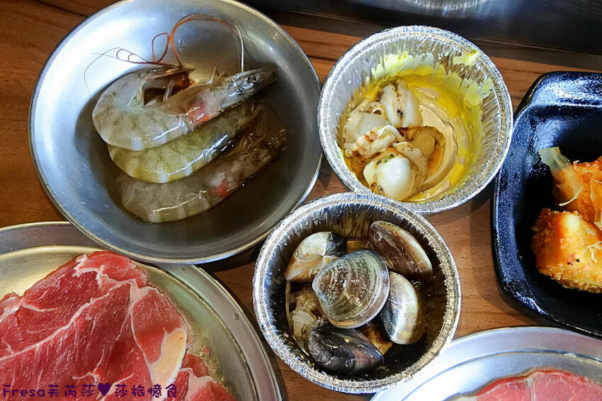 嘉義燒烤吃到飽【激安•焼肉道樂】海鮮牛肉大升級!六宮格肉盤超吸睛!炸物串燒熟食任你吃│嘉義蘭潭│嘉義聚