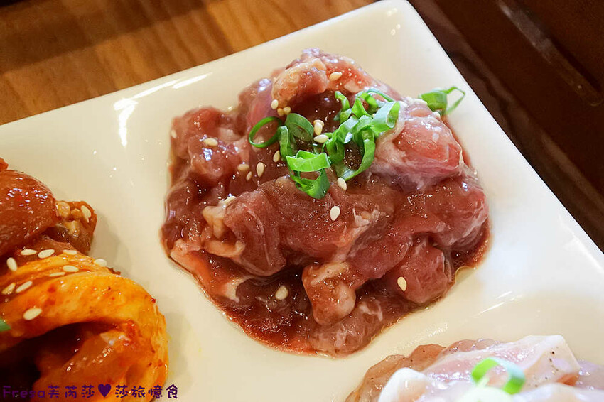 嘉義燒烤吃到飽【激安•焼肉道樂】海鮮牛肉大升級!六宮格肉盤超吸睛!炸物串燒熟食任你吃│嘉義蘭潭│嘉義聚