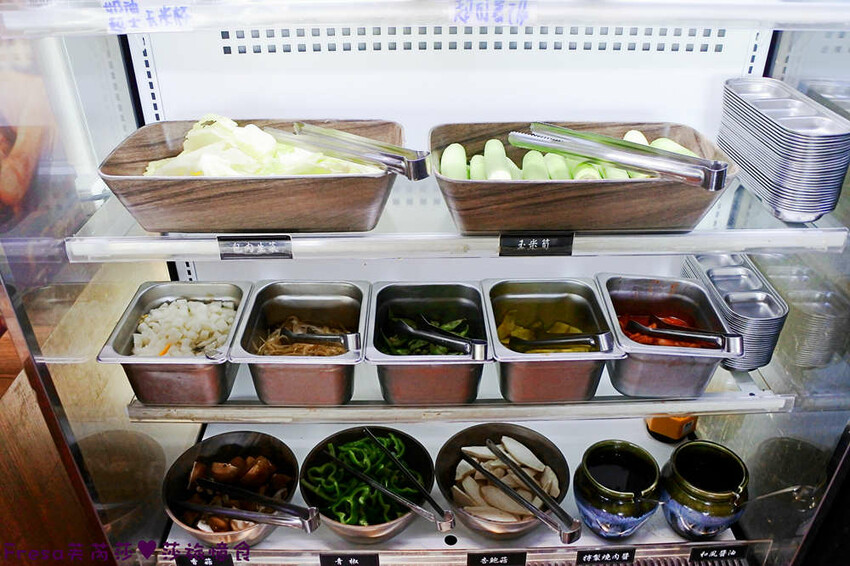 嘉義燒烤吃到飽【激安•焼肉道樂】海鮮牛肉大升級!六宮格肉盤超吸睛!炸物串燒熟食任你吃│嘉義蘭潭│嘉義聚