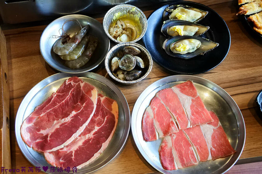 嘉義燒烤吃到飽【激安•焼肉道樂】海鮮牛肉大升級!六宮格肉盤超吸睛!炸物串燒熟食任你吃│嘉義蘭潭│嘉義聚