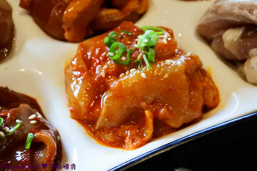 嘉義燒烤吃到飽【激安•焼肉道樂】海鮮牛肉大升級!六宮格肉盤超吸睛!炸物串燒熟食任你吃│嘉義蘭潭│嘉義聚