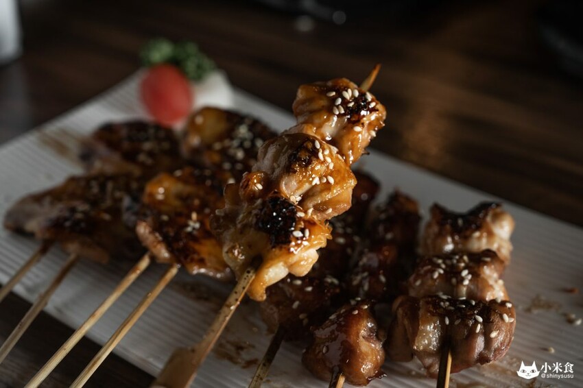 知戶酒食日式居酒屋｜逢甲小巷走一回日本。同享珍鮮海之味 - 小米食
