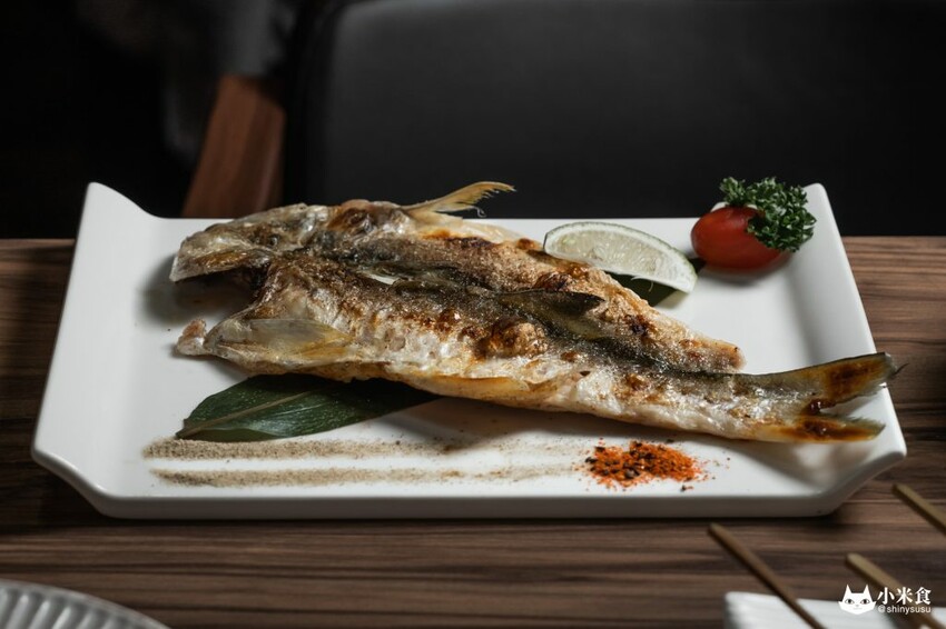 知戶酒食日式居酒屋｜逢甲小巷走一回日本。同享珍鮮海之味 - 小米食