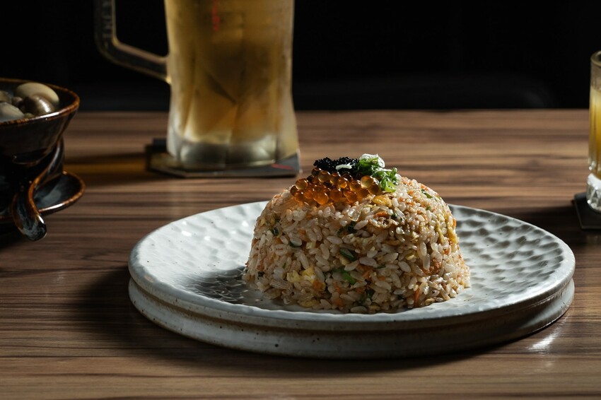 知戶酒食日式居酒屋｜逢甲小巷走一回日本。同享珍鮮海之味 - 小米食