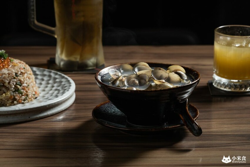 知戶酒食日式居酒屋｜逢甲小巷走一回日本。同享珍鮮海之味 - 小米食