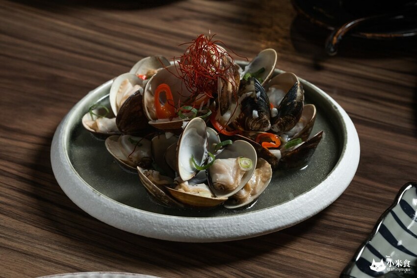 知戶酒食日式居酒屋｜逢甲小巷走一回日本。同享珍鮮海之味 - 小米食