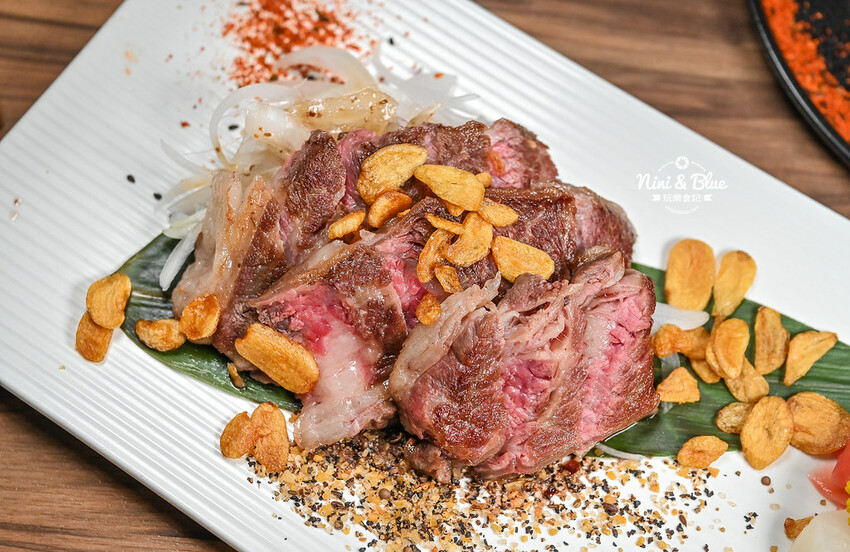 知戶酒食 |台中逢甲日式居酒屋，深夜巷弄裡的老宅宵夜美食，有老闆敲鐘請客活動 @Nini and Blue  玩樂食記