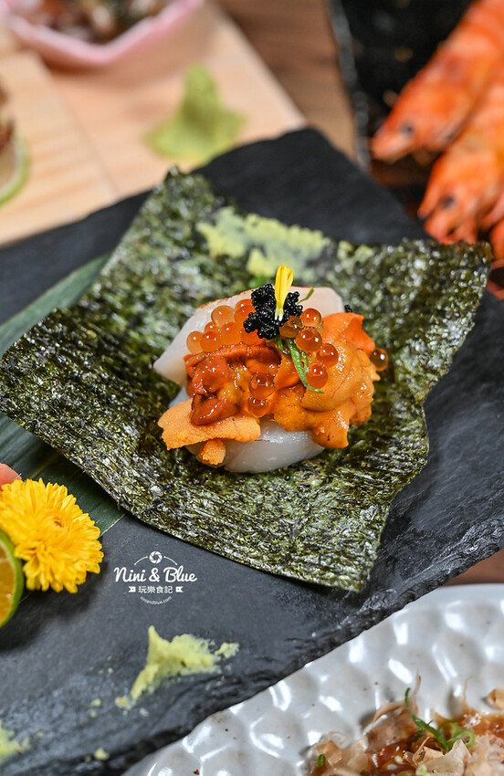 知戶酒食 |台中逢甲日式居酒屋，深夜巷弄裡的老宅宵夜美食，有老闆敲鐘請客活動 @Nini and Blue  玩樂食記