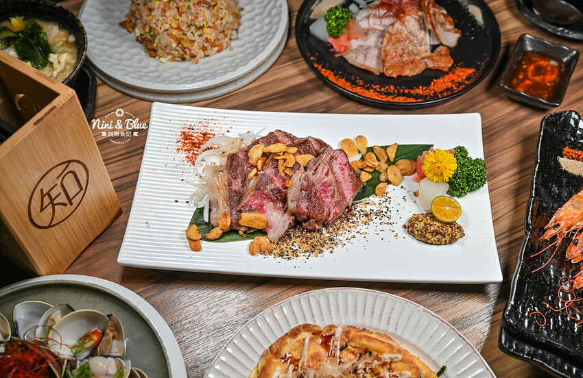 知戶酒食 |台中逢甲日式居酒屋，深夜巷弄裡的老宅宵夜美食，有老闆敲鐘請客活動 @Nini and Blue  玩樂食記