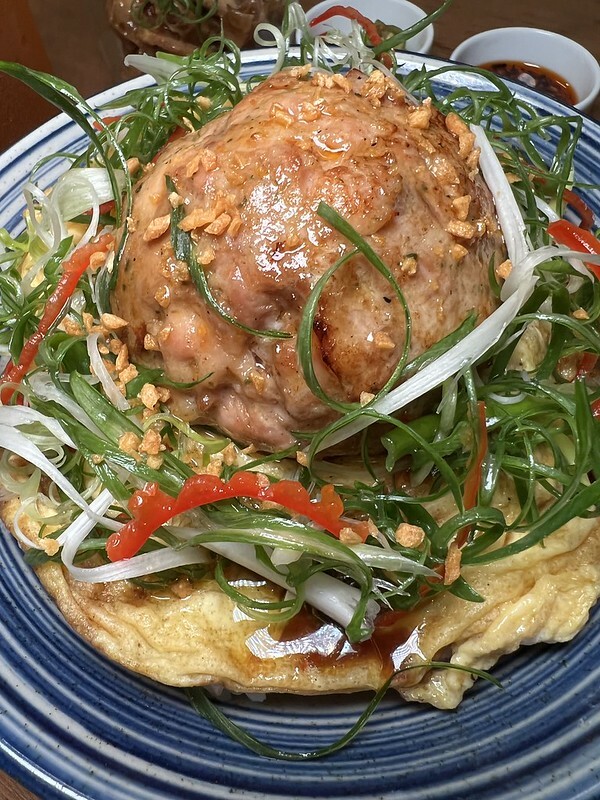 【台灣,台中市,西區】隱藏在巷弄老宅夜間美食 ~TAKU牛丼專賣店。(台中美食)