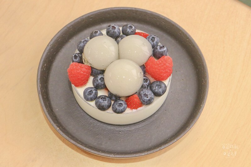 台南中西｜台北人氣甜點於台南回歸！創意法式甜點宛如藝術品，依舊美味擁有一定水準｜河床甜點Pâtisserie Rivière