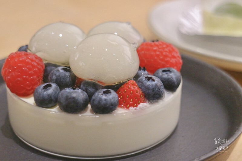 台南中西｜台北人氣甜點於台南回歸！創意法式甜點宛如藝術品，依舊美味擁有一定水準｜河床甜點Pâtisserie Rivière