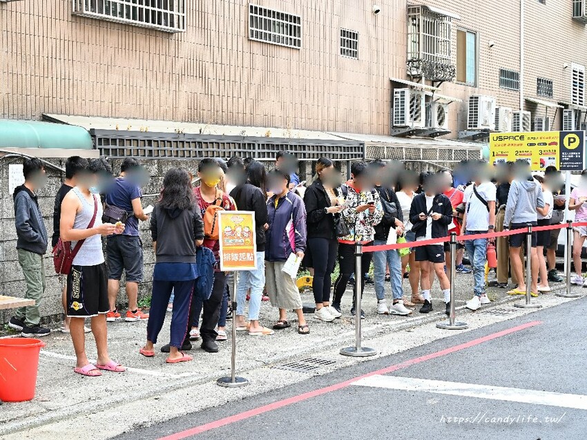 弘爺漢堡聯名白爛貓,活動期間消費滿額即贈刮刮卡,價值百萬豪禮大FUN送,還有超多款白爛貓周邊商品~