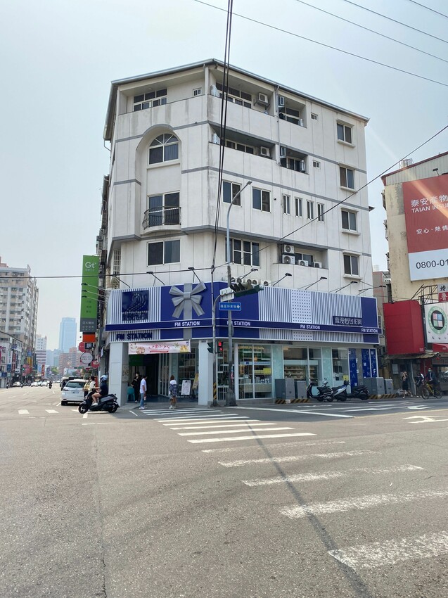 2023馥漫麵包母親節蛋糕預購開跑！早鳥優惠最高享85折｜大女孩小女人 共七款母親節蛋糕任你挑｜馬卡萌、手工麻糬新上市！ - 萍姐愛分享