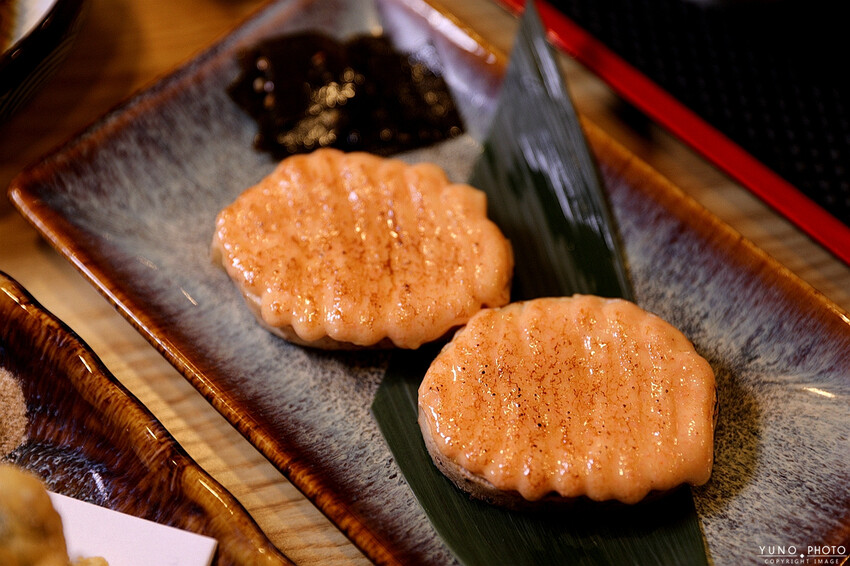 台中市西區饕客私藏！直火炭燒鰻魚肥美入味 鹹甜滋味絕對是最好吃的鰻魚飯之一｜一鰻鰻魚飯(台中西區鰻魚飯)