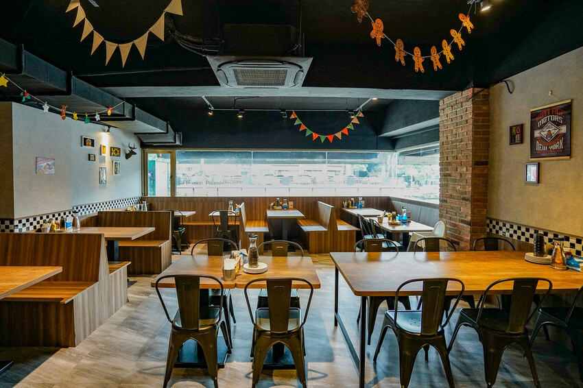 板橋大份量美式火烤漢堡，可以客製個人專屬漢堡，還有全天候豪華早午餐│板橋美食推薦│捷運新埔站 │【Stan &