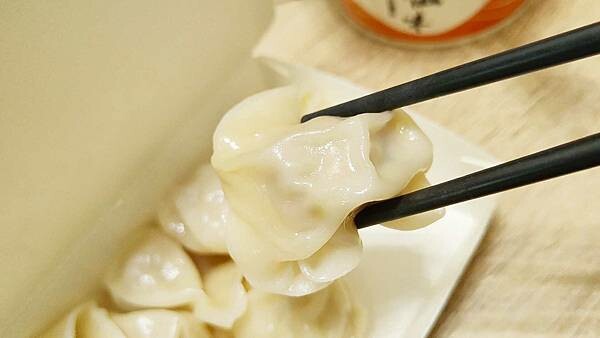 【樹林美食】3元水餃｜樹林夜市必吃美食！一顆水餃只要３元，人潮幾乎不中斷的爆人氣水餃店