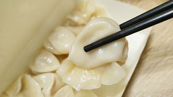 【樹林美食】3元水餃｜樹林夜市必吃美食！一顆水餃只要３元，人潮幾乎不中斷的爆人氣水餃店