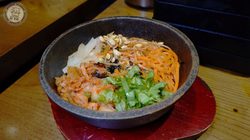 【 韓式烤肉吃到飽 】不到500元就可以吃到高CP值韓式烤肉吃到飽，除了韓式烤肉不管是韓式炸雞、大醬海鮮湯