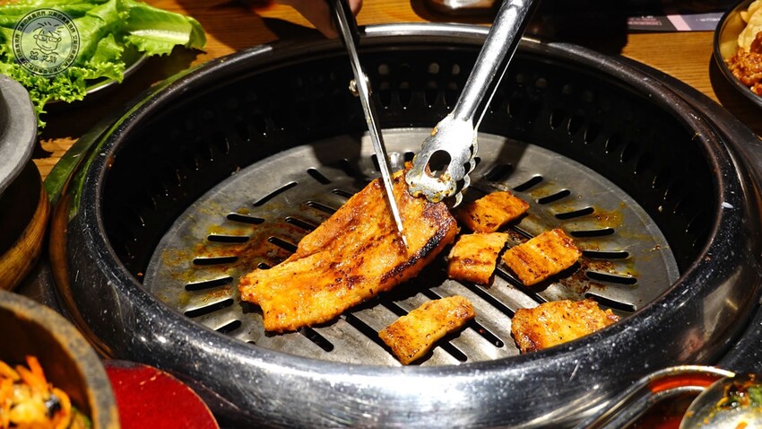 【 韓式烤肉吃到飽 】不到500元就可以吃到高CP值韓式烤肉吃到飽，除了韓式烤肉不管是韓式炸雞、大醬海鮮湯