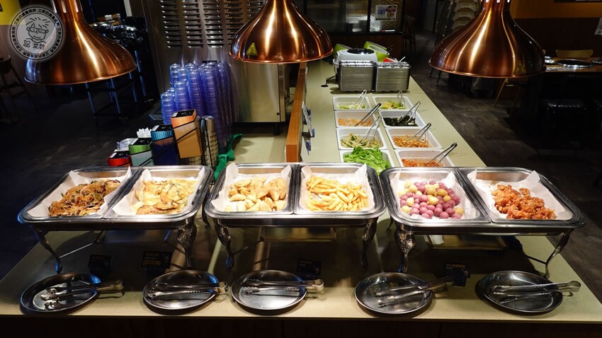 【 韓式烤肉吃到飽 】不到500元就可以吃到高CP值韓式烤肉吃到飽，除了韓式烤肉不管是韓式炸雞、大醬海鮮湯