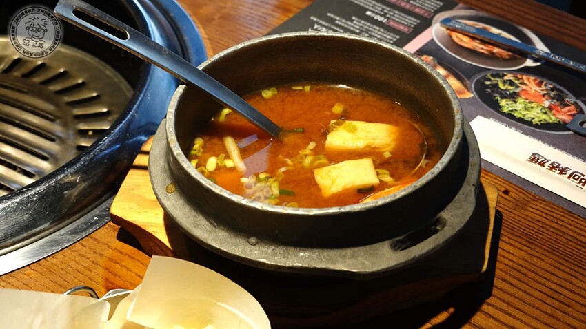 【 韓式烤肉吃到飽 】不到500元就可以吃到高CP值韓式烤肉吃到飽，除了韓式烤肉不管是韓式炸雞、大醬海鮮湯