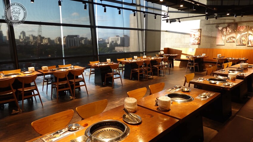 【 韓式烤肉吃到飽 】不到500元就可以吃到高CP值韓式烤肉吃到飽，除了韓式烤肉不管是韓式炸雞、大醬海鮮湯