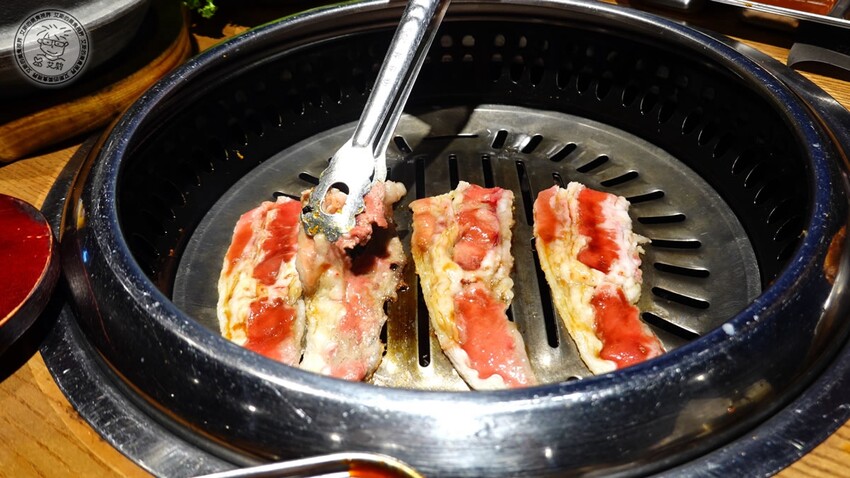 【 韓式烤肉吃到飽 】不到500元就可以吃到高CP值韓式烤肉吃到飽，除了韓式烤肉不管是韓式炸雞、大醬海鮮湯