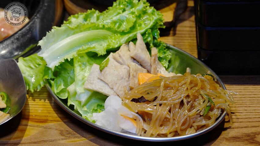 【 韓式烤肉吃到飽 】不到500元就可以吃到高CP值韓式烤肉吃到飽，除了韓式烤肉不管是韓式炸雞、大醬海鮮湯