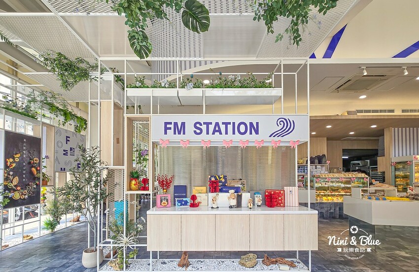 台中母親節蛋糕推薦,永遠18歲蛋糕、粉紅泡泡冰淇淋蛋糕