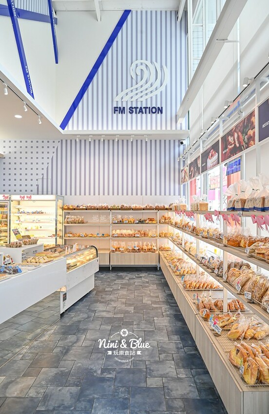 台中母親節蛋糕推薦,永遠18歲蛋糕、粉紅泡泡冰淇淋蛋糕