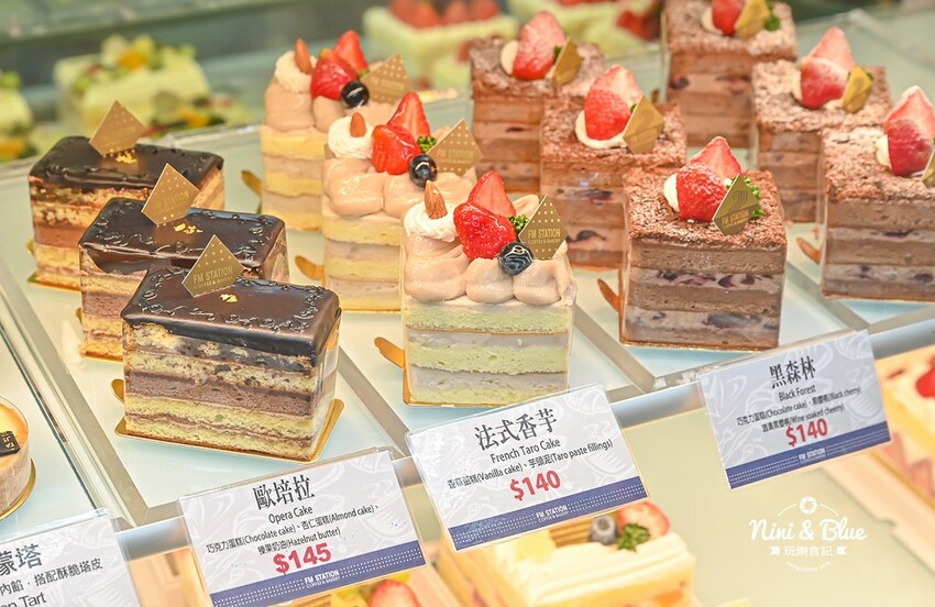 台中母親節蛋糕推薦,永遠18歲蛋糕、粉紅泡泡冰淇淋蛋糕