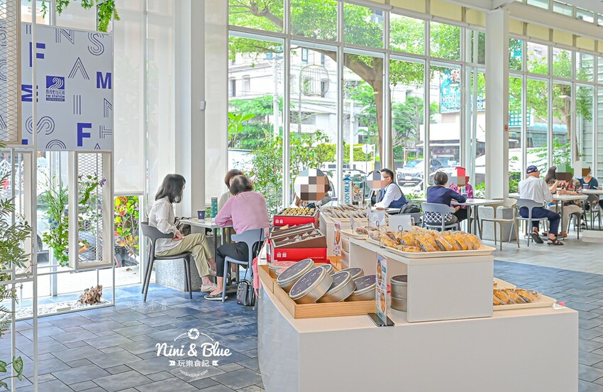 台中母親節蛋糕推薦,永遠18歲蛋糕、粉紅泡泡冰淇淋蛋糕