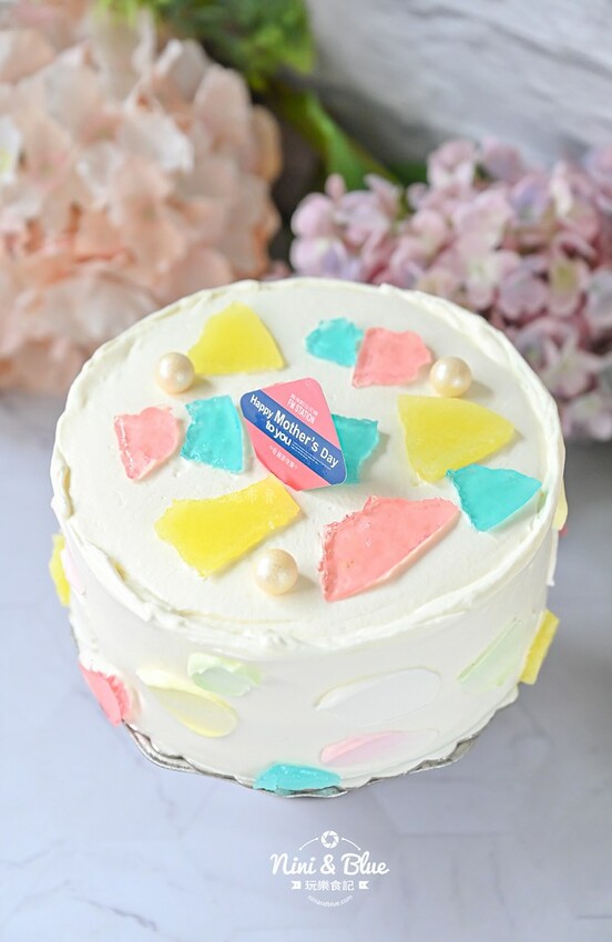 台中母親節蛋糕推薦,永遠18歲蛋糕、粉紅泡泡冰淇淋蛋糕