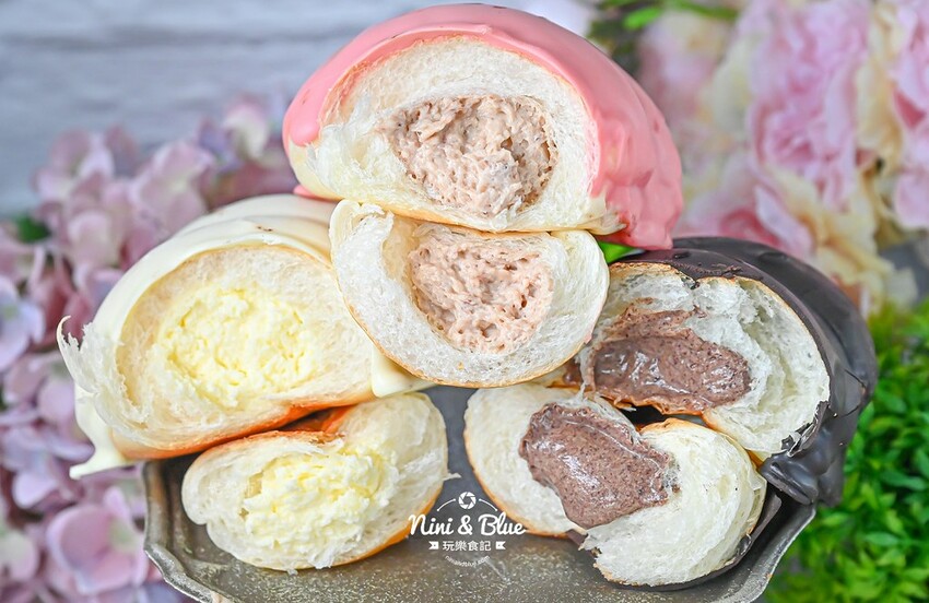 台中母親節蛋糕推薦,永遠18歲蛋糕、粉紅泡泡冰淇淋蛋糕