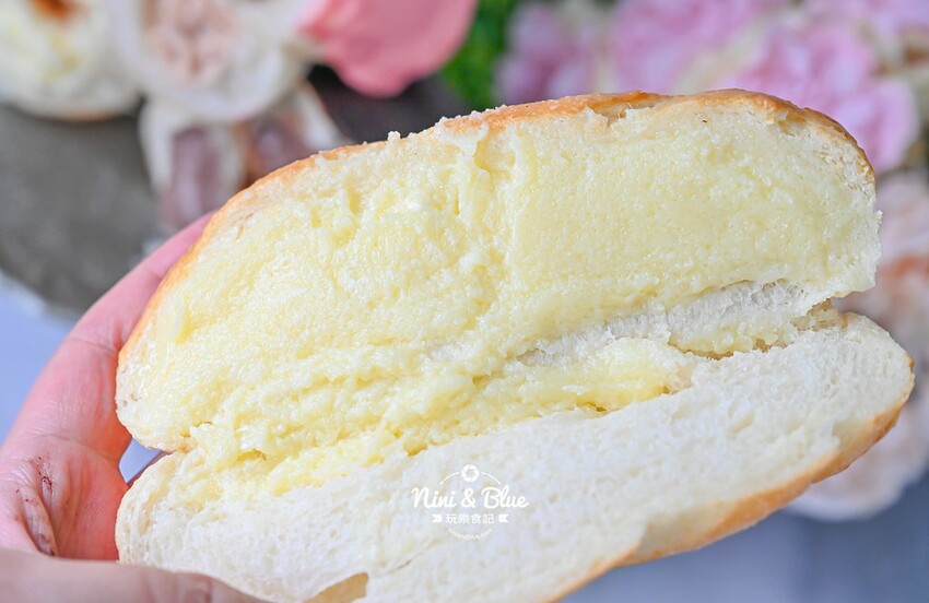 台中母親節蛋糕推薦,永遠18歲蛋糕、粉紅泡泡冰淇淋蛋糕