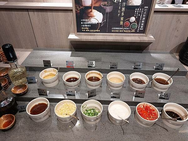 台北士林區｜【聚 日式鍋物】形象店新開幕!日式和風全新升級!肉肉瀑布跟湯底熊超吸睛