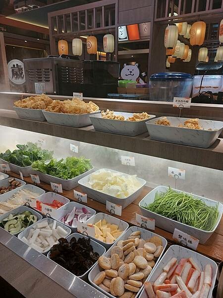 台北士林區｜【聚 日式鍋物】形象店新開幕!日式和風全新升級!肉肉瀑布跟湯底熊超吸睛