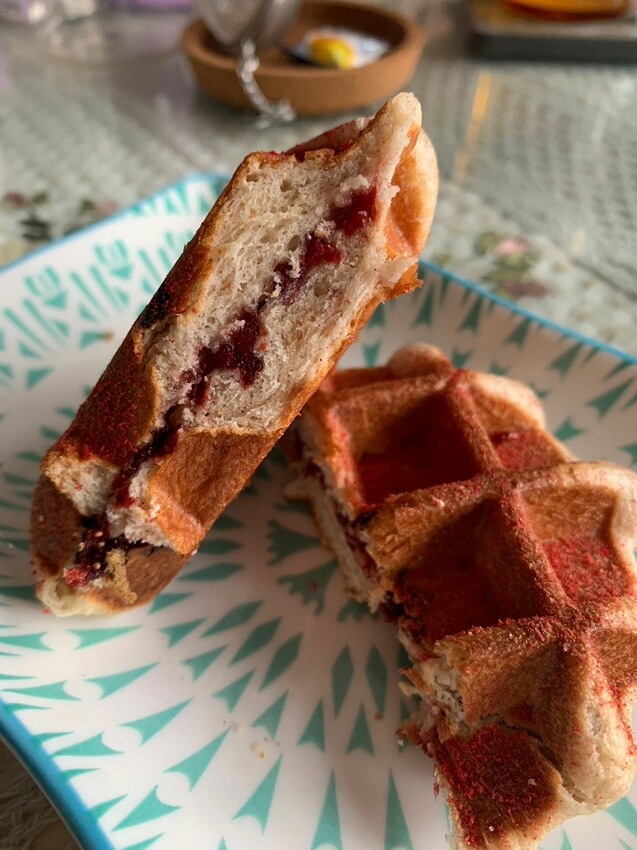 【台北】大安美食|榕錦時光生活園區 九州鬆餅瓦芙 冬日莓好滋味 戀冬草莓瓦芙、完熟濃莓氣泡飲 酸甜好幸福!