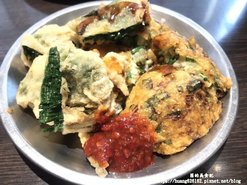 台北市大同區【台北大同區】迪化街大稻埕美食『蔡迪化街古早味蚵嗲』✖蚵嗲✖韭菜條✖台灣古早味美食~