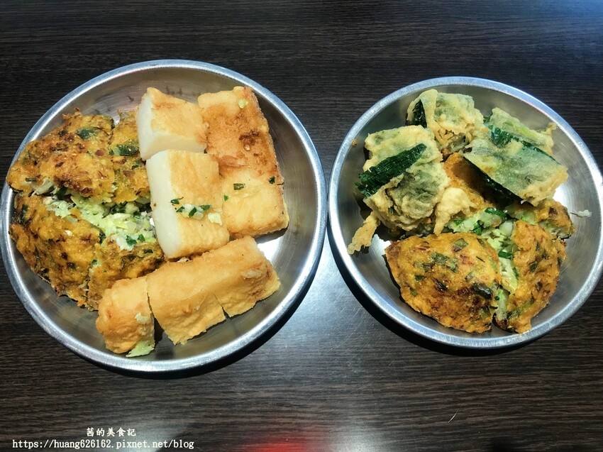 台北市大同區【台北大同區】迪化街大稻埕美食『蔡迪化街古早味蚵嗲』✖蚵嗲✖韭菜條✖台灣古早味美食~