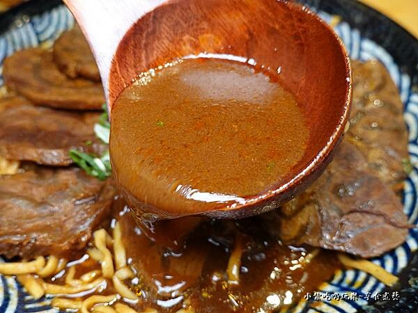 養生藥膳牛肉麵-集英會牛肉麵館國際店 (1).jpg
