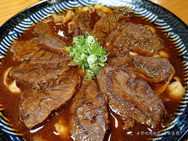 老甕酸菜牛肉麵加肉-2023集英會牛肉麵國際店 (2).jpg
