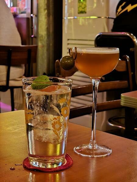 (胖樺食記) 台北中山區超推薦台式餐酒館「嗨啵嚕」/調酒好喝