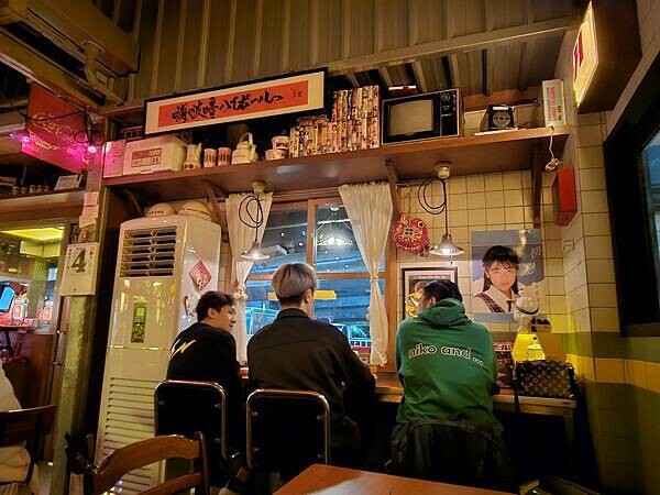 (胖樺食記) 台北中山區超推薦台式餐酒館「嗨啵嚕」/調酒好喝